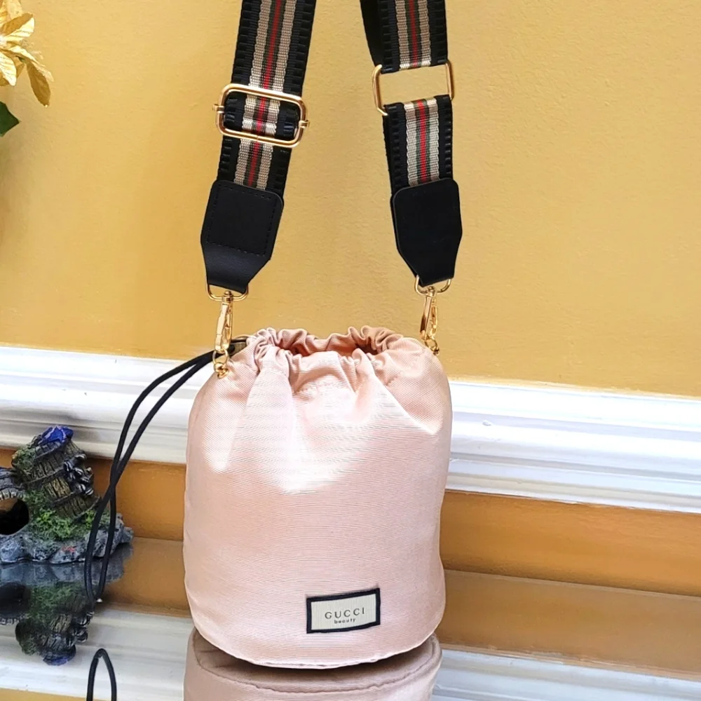 - Gucci - Picture 2 of 11